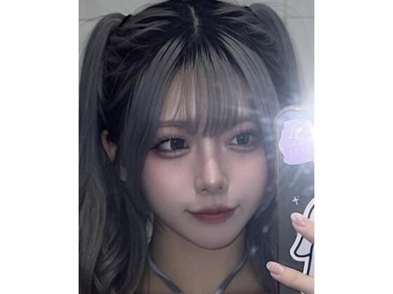 誰にも見せるつもりじゃなかった。 ― 近距離セルフィー24枚 ― メイン画像