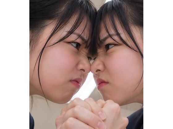 【女老师扳手腕】两人决定谁来负责这个班级。